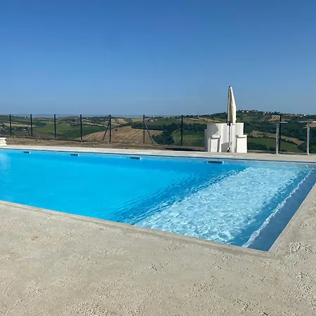 Bed & Breakfast Alexander Esclusiva Di 100 M Con Vasca Idromassaggio Trarivi