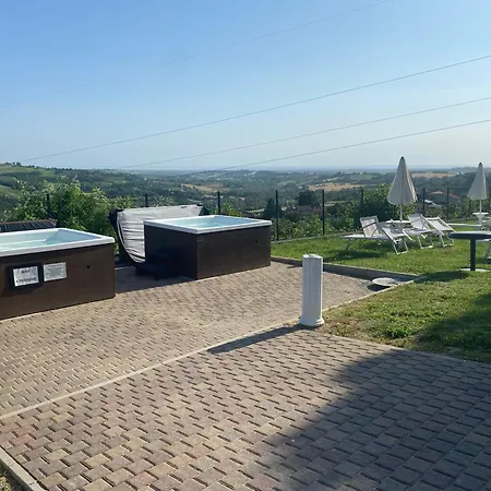 Alexander Esclusiva Di 100 M Con Vasca Idromassaggio Bed & Breakfast