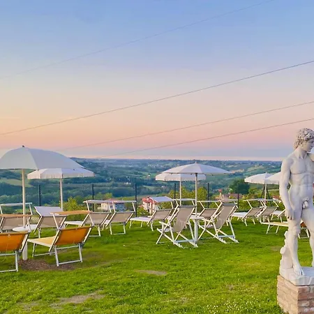 Alexander Esclusiva Di 100 M Con Vasca Idromassaggio