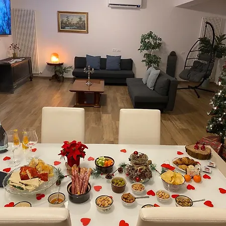 Alexander Esclusiva Di 100 M Con Vasca Idromassaggio Bed & Breakfast 4*