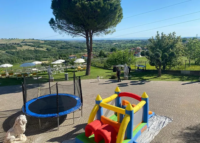 Alexander Esclusiva Di 100 M Con Vasca Idromassaggio Bed & Breakfast Trarivi