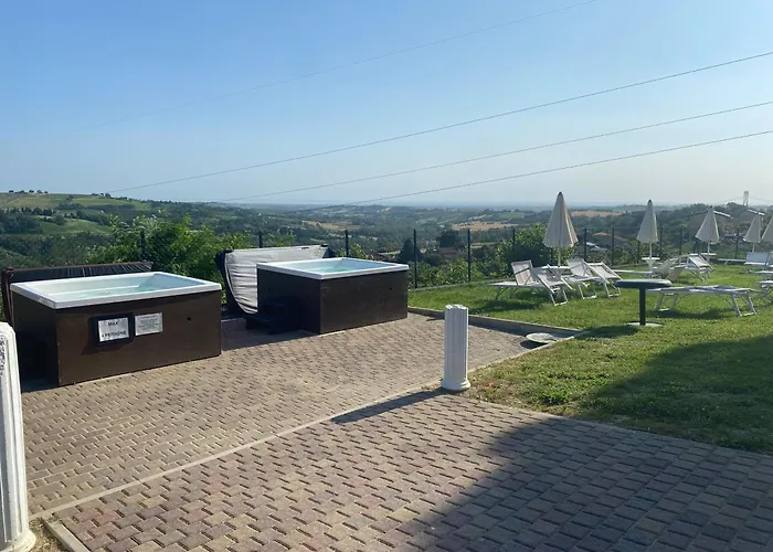 Alexander Esclusiva Di 100 M Con Vasca Idromassaggio Bed & Breakfast 4*