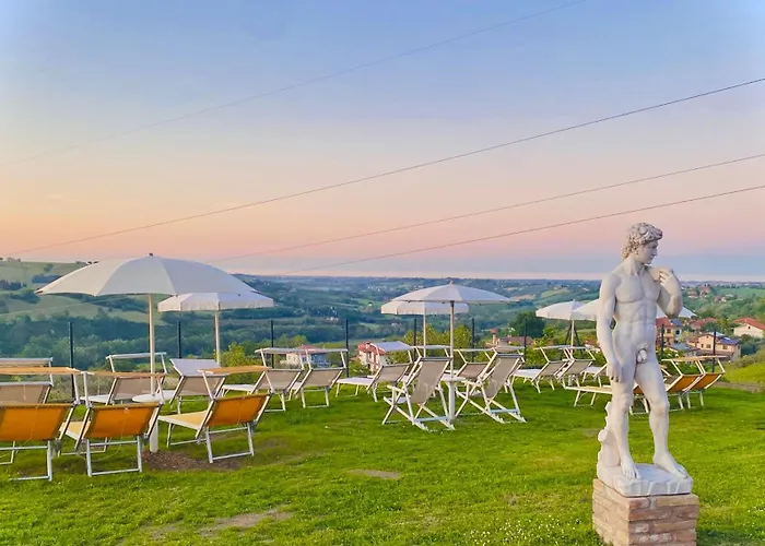 Alexander Esclusiva Di 100 M Con Vasca Idromassaggio