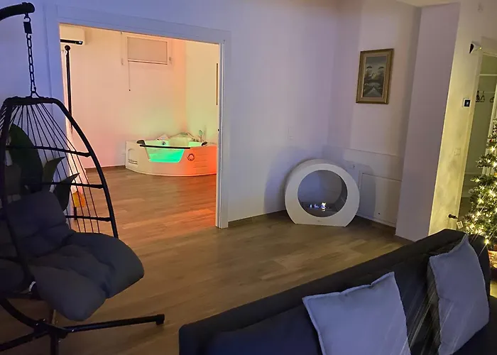 Alexander Esclusiva Di 100 M Con Vasca Idromassaggio 4*