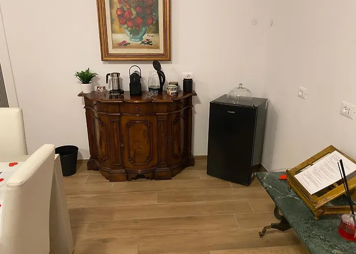 Alexander Esclusiva Di 100 M Con Vasca Idromassaggio 4*