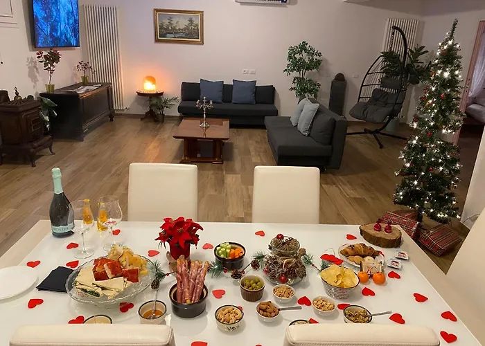 Alexander Esclusiva Di 100 M Con Vasca Idromassaggio Bed & Breakfast 4*